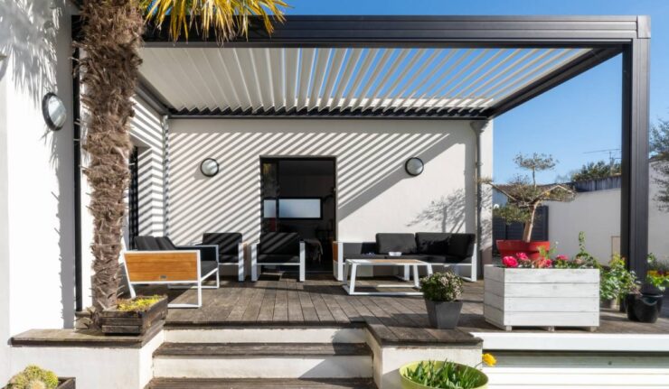 Comment entretenir votre pergola bioclimatique ?